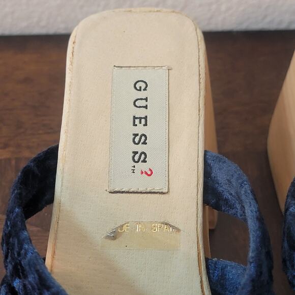 Vintage Y2K Guess Platform Velvet Strappy Wooden Block Heels Sz 6 Retro - Picture 9 of 13